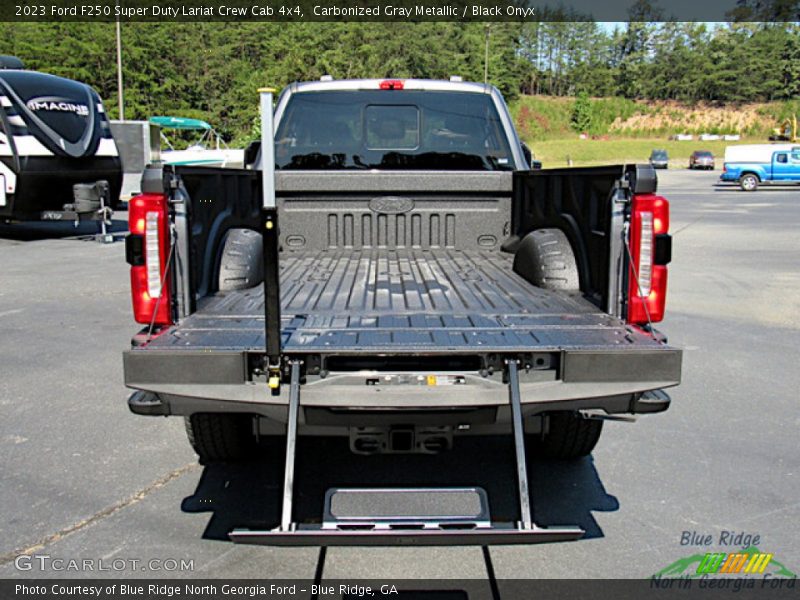 Carbonized Gray Metallic / Black Onyx 2023 Ford F250 Super Duty Lariat Crew Cab 4x4
