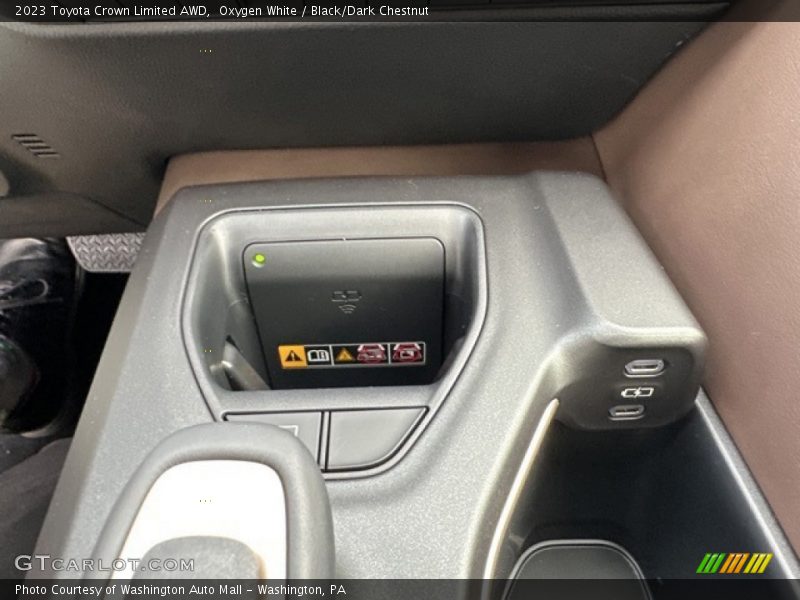 Oxygen White / Black/Dark Chestnut 2023 Toyota Crown Limited AWD