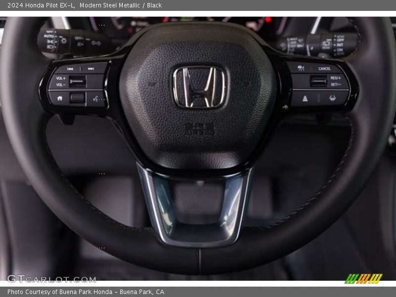 Modern Steel Metallic / Black 2024 Honda Pilot EX-L