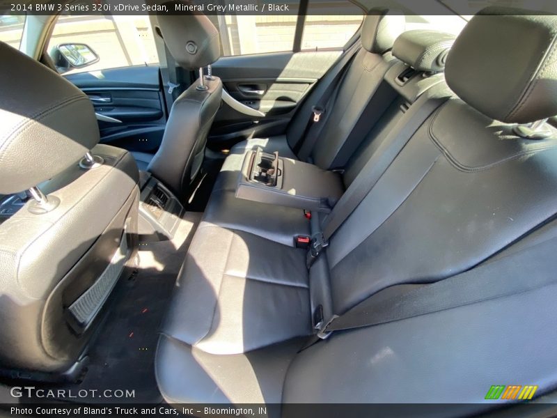 Mineral Grey Metallic / Black 2014 BMW 3 Series 320i xDrive Sedan