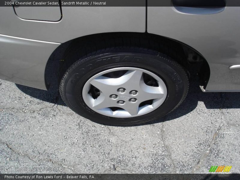 Sandrift Metallic / Neutral 2004 Chevrolet Cavalier Sedan