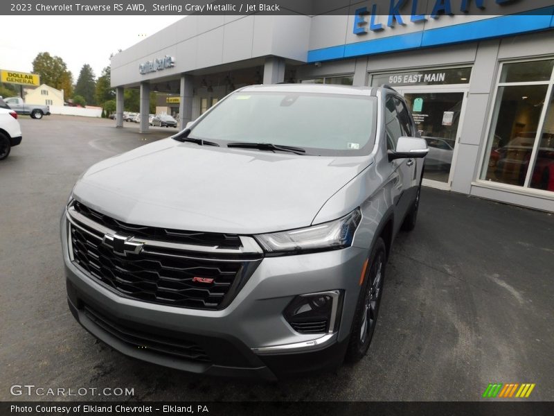 Sterling Gray Metallic / Jet Black 2023 Chevrolet Traverse RS AWD