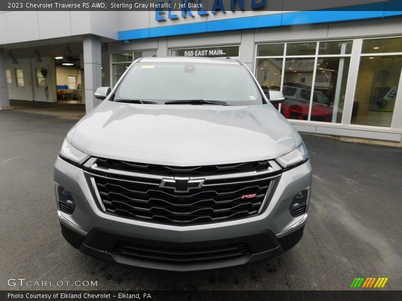 Sterling Gray Metallic / Jet Black 2023 Chevrolet Traverse RS AWD