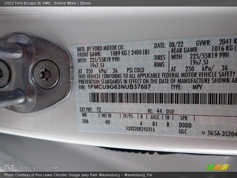 2022 Escape SE 4WD Oxford White Color Code YZ