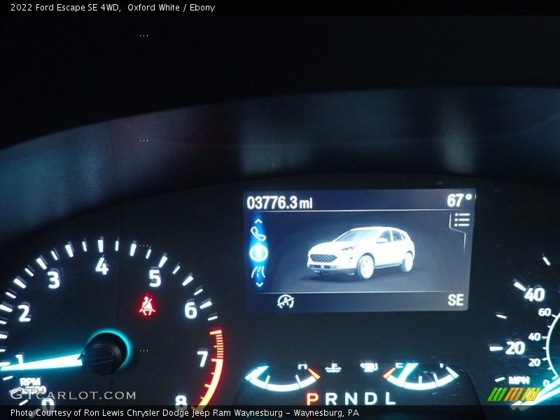 Oxford White / Ebony 2022 Ford Escape SE 4WD
