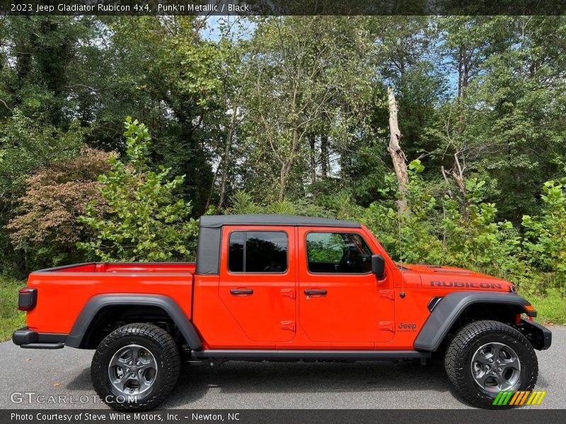  2023 Gladiator Rubicon 4x4 Punk'n Metallic