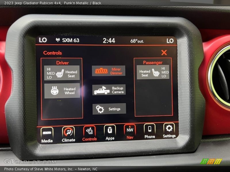 Controls of 2023 Gladiator Rubicon 4x4