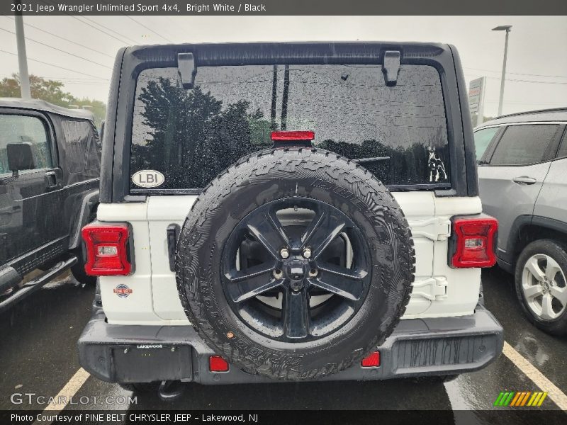 Bright White / Black 2021 Jeep Wrangler Unlimited Sport 4x4