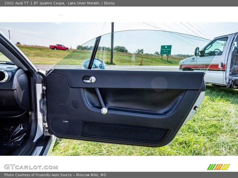 Door Panel of 2002 TT 1.8T quattro Coupe
