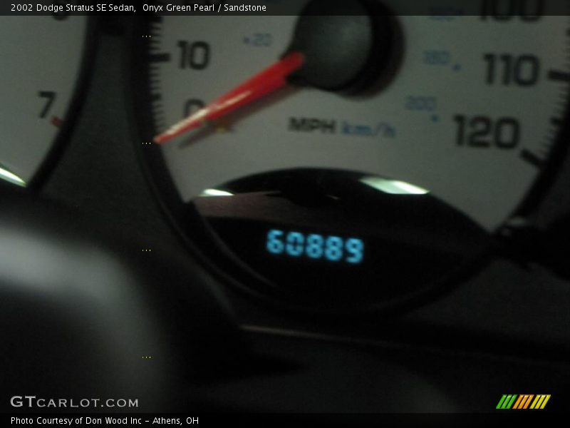 Onyx Green Pearl / Sandstone 2002 Dodge Stratus SE Sedan