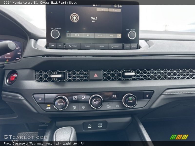 Controls of 2024 Accord EX
