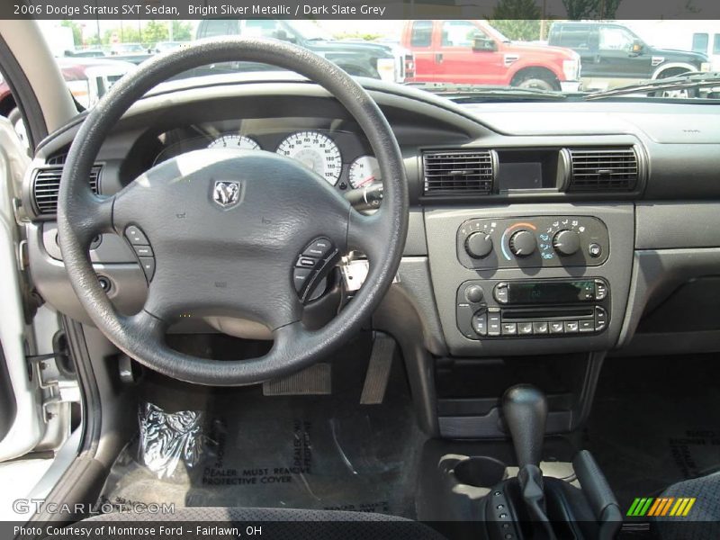 Bright Silver Metallic / Dark Slate Grey 2006 Dodge Stratus SXT Sedan