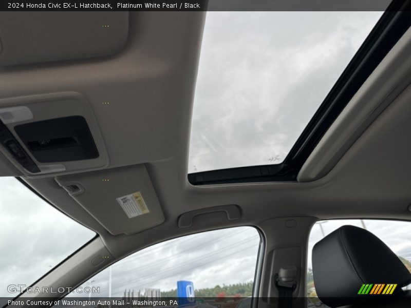 Sunroof of 2024 Civic EX-L Hatchback