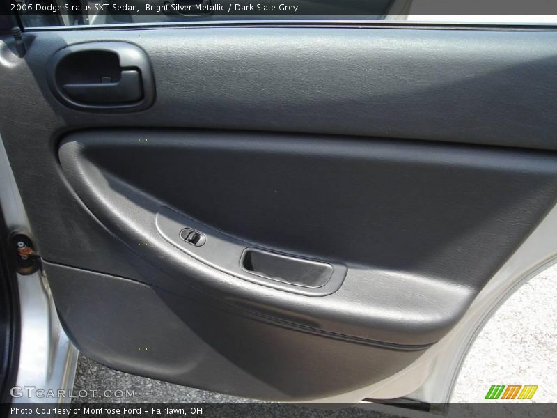Bright Silver Metallic / Dark Slate Grey 2006 Dodge Stratus SXT Sedan