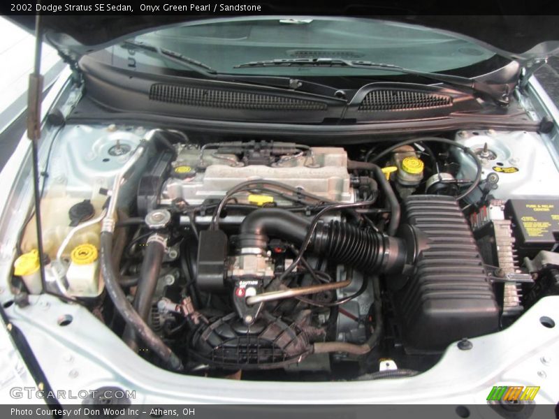 Onyx Green Pearl / Sandstone 2002 Dodge Stratus SE Sedan