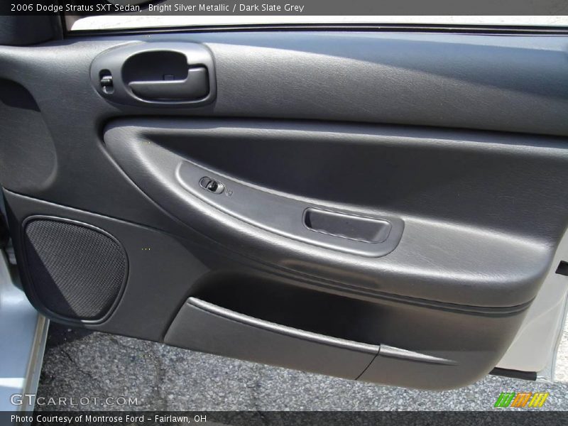 Bright Silver Metallic / Dark Slate Grey 2006 Dodge Stratus SXT Sedan