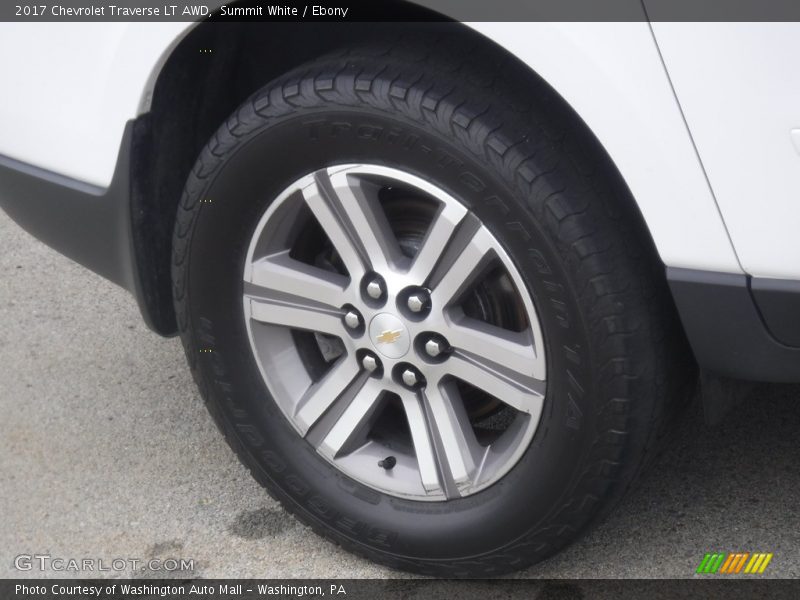 Summit White / Ebony 2017 Chevrolet Traverse LT AWD
