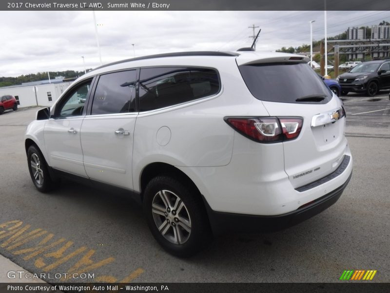 Summit White / Ebony 2017 Chevrolet Traverse LT AWD