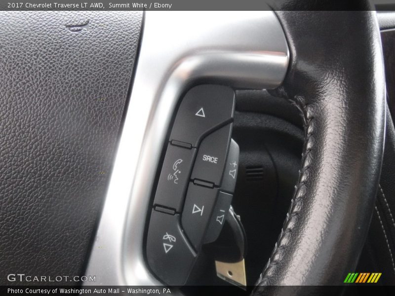 Summit White / Ebony 2017 Chevrolet Traverse LT AWD