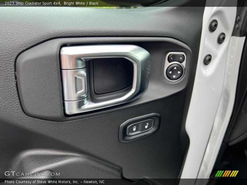 Door Panel of 2023 Gladiator Sport 4x4