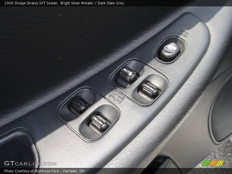Bright Silver Metallic / Dark Slate Grey 2006 Dodge Stratus SXT Sedan