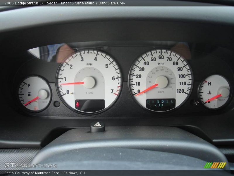 Bright Silver Metallic / Dark Slate Grey 2006 Dodge Stratus SXT Sedan