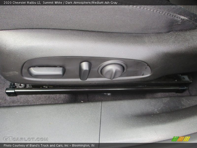 Summit White / Dark Atmosphere/Medium Ash Gray 2020 Chevrolet Malibu LS