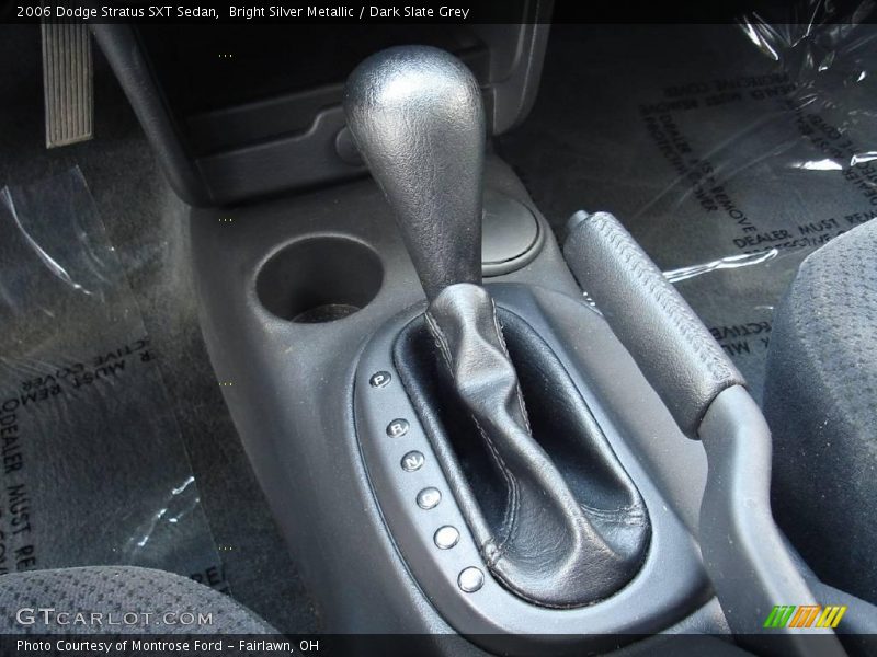 Bright Silver Metallic / Dark Slate Grey 2006 Dodge Stratus SXT Sedan