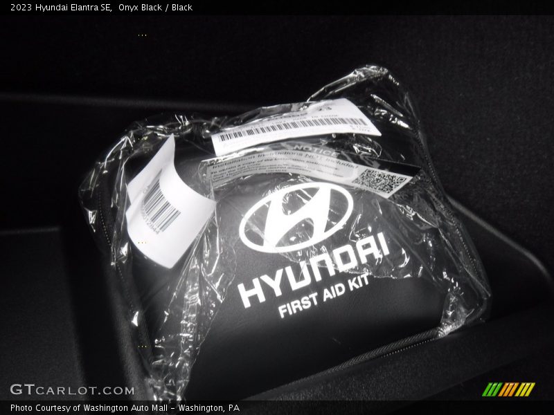 Onyx Black / Black 2023 Hyundai Elantra SE