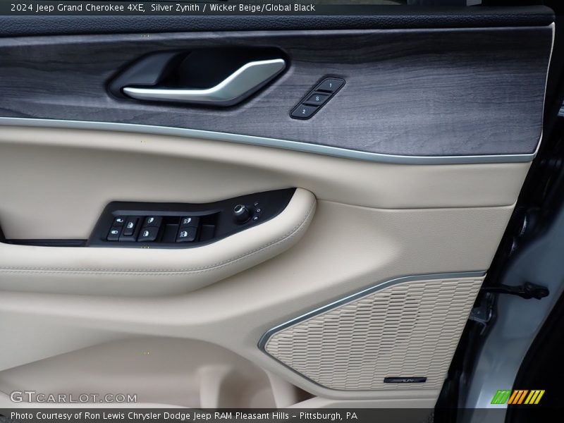 Door Panel of 2024 Grand Cherokee 4XE