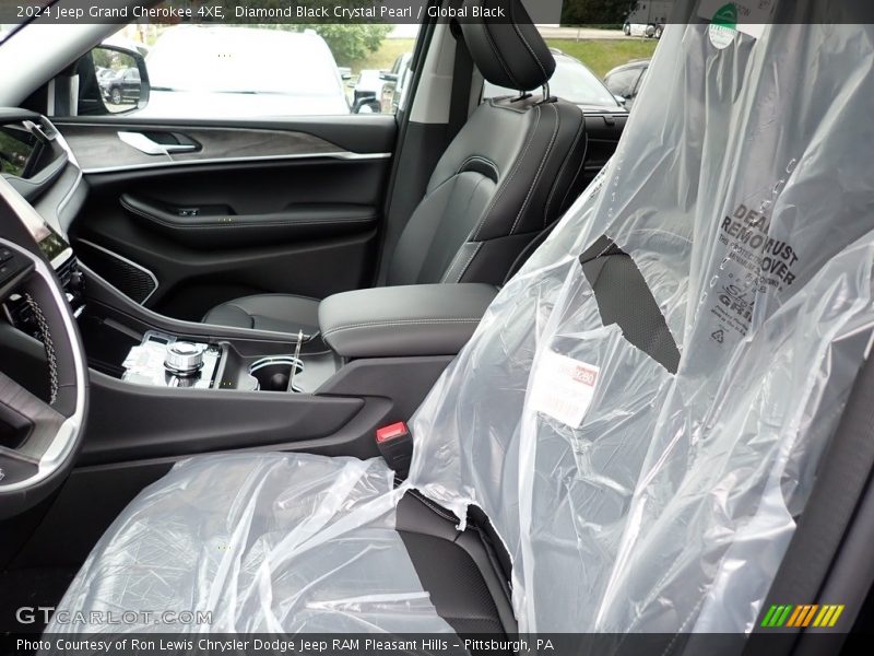 Diamond Black Crystal Pearl / Global Black 2024 Jeep Grand Cherokee 4XE