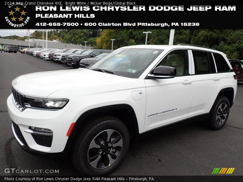 Bright White / Wicker Beige/Global Black 2024 Jeep Grand Cherokee 4XE