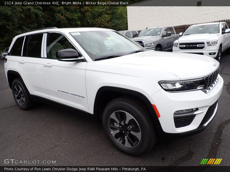  2024 Grand Cherokee 4XE Bright White