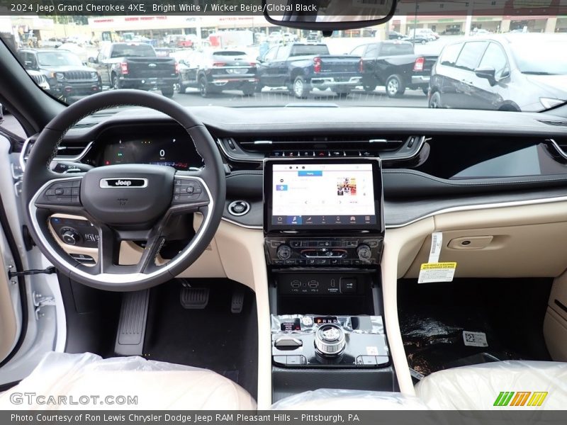 Bright White / Wicker Beige/Global Black 2024 Jeep Grand Cherokee 4XE