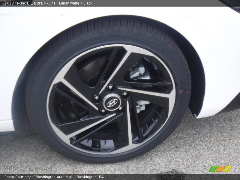 Lunar White / Black 2023 Hyundai Elantra N-Line