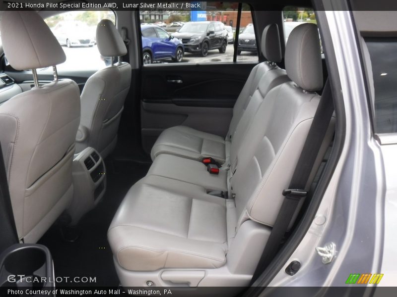 Lunar Silver Metallic / Black 2021 Honda Pilot Special Edition AWD