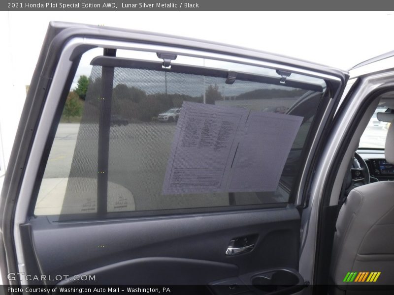 Lunar Silver Metallic / Black 2021 Honda Pilot Special Edition AWD