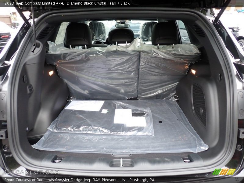  2023 Compass Limited 4x4 Trunk