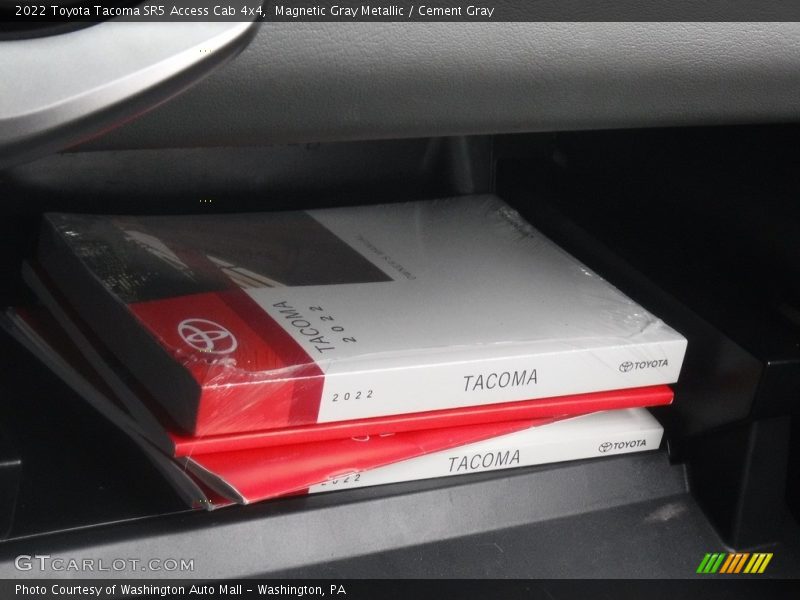 Magnetic Gray Metallic / Cement Gray 2022 Toyota Tacoma SR5 Access Cab 4x4