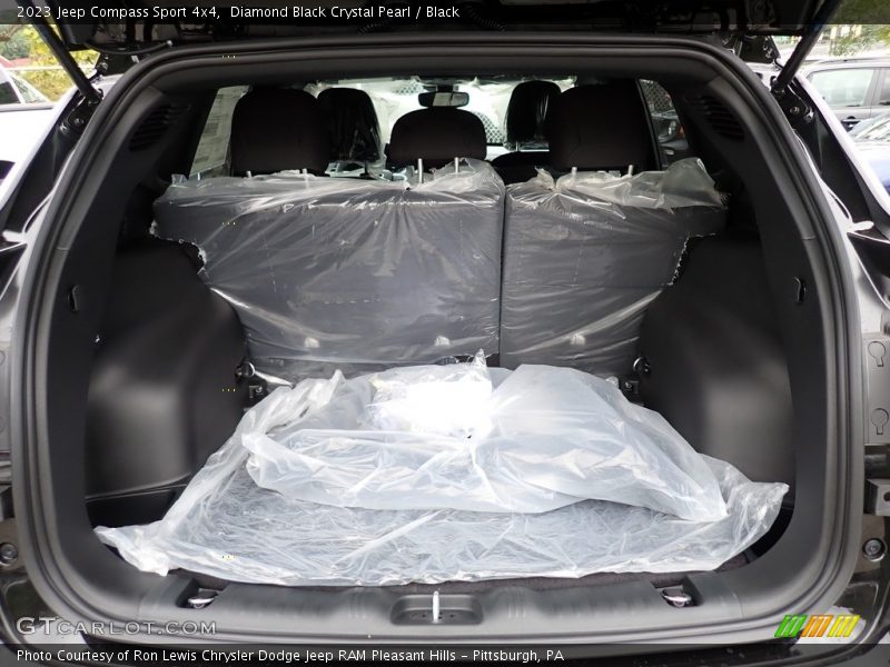 Diamond Black Crystal Pearl / Black 2023 Jeep Compass Sport 4x4