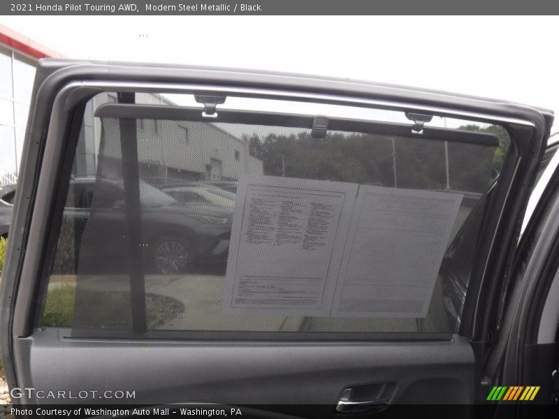 Modern Steel Metallic / Black 2021 Honda Pilot Touring AWD