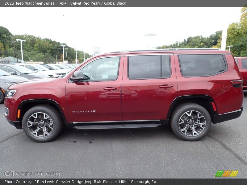  2023 Wagoneer Series III 4x4 Velvet Red Pearl