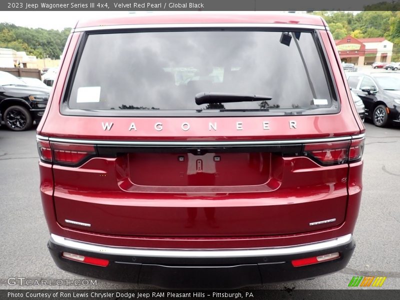 Velvet Red Pearl / Global Black 2023 Jeep Wagoneer Series III 4x4