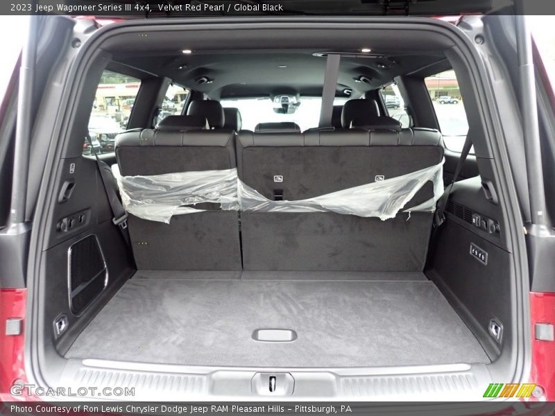  2023 Wagoneer Series III 4x4 Trunk