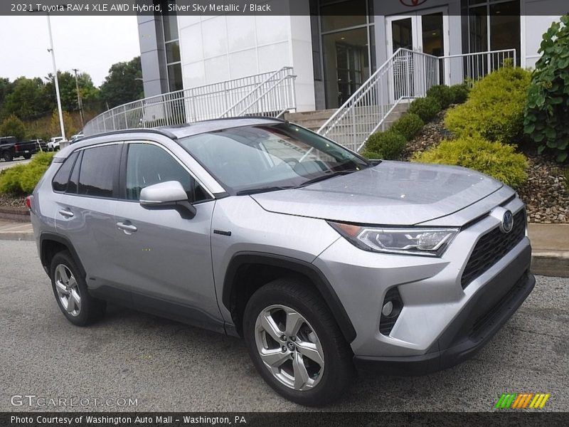 Front 3/4 View of 2021 RAV4 XLE AWD Hybrid