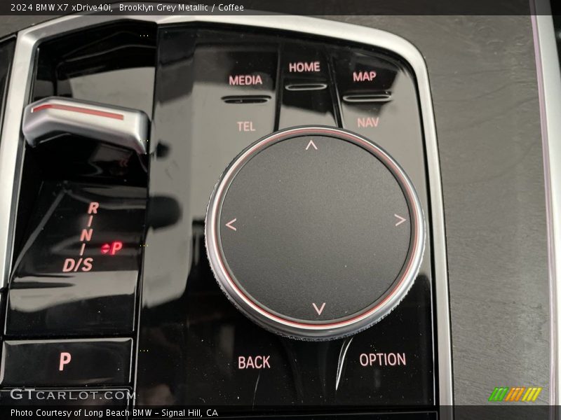 Controls of 2024 X7 xDrive40i