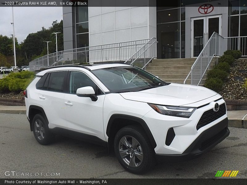 Front 3/4 View of 2023 RAV4 XLE AWD