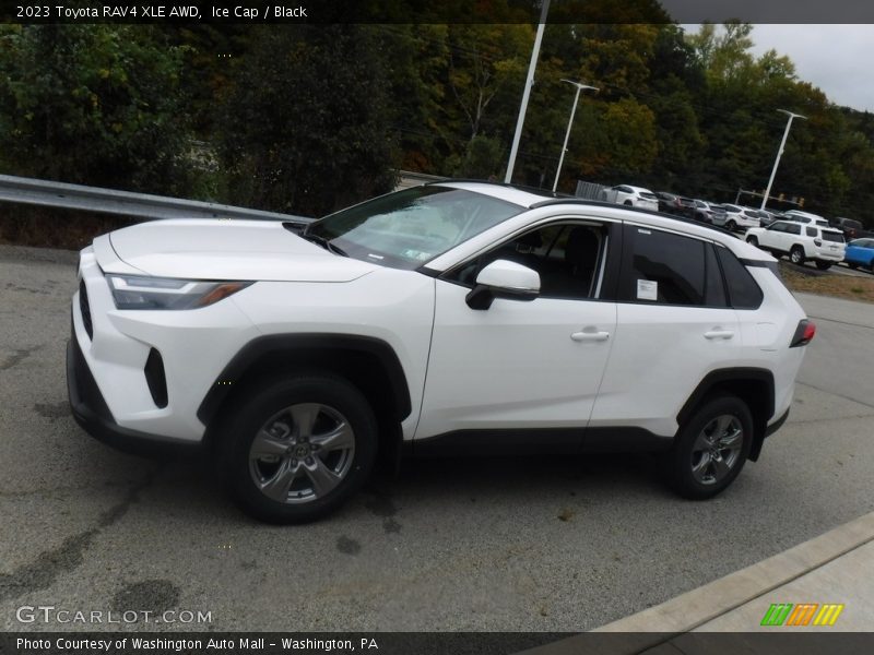 Ice Cap / Black 2023 Toyota RAV4 XLE AWD