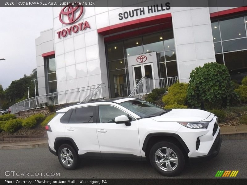 Super White / Black 2020 Toyota RAV4 XLE AWD