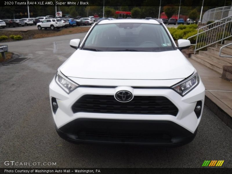 Super White / Black 2020 Toyota RAV4 XLE AWD